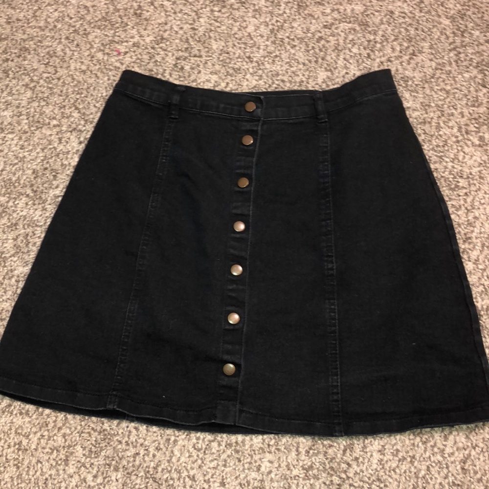 forever 21 black skirt